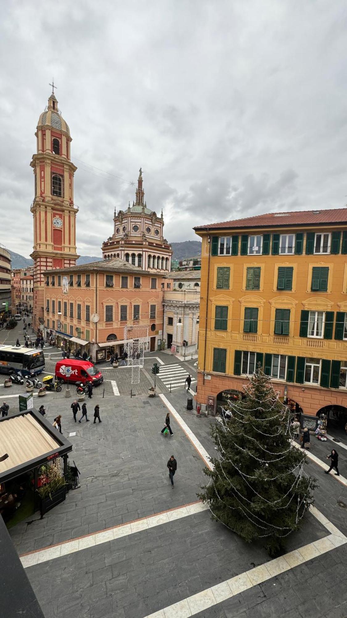 Finestra Sulla Piazza By Portofinovacanze Рапало Екстериор снимка